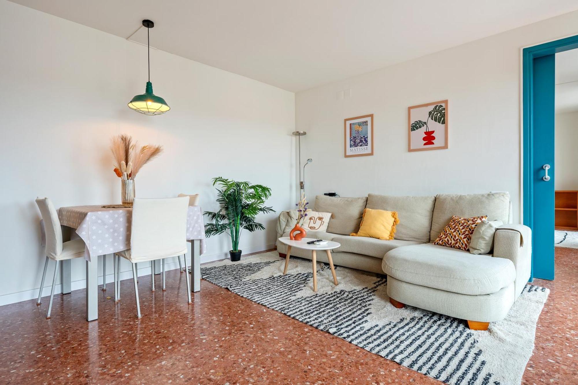 Encantador Loft ซานต์ซาดูร์นี ดาโนยา ภายนอก รูปภาพ